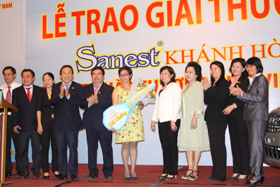 Giải đặc biệt ô tô Toyota Innova đã có chủ