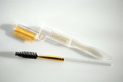 Dụng cụ phụ trợ giúp trang điểm hoàn hảo