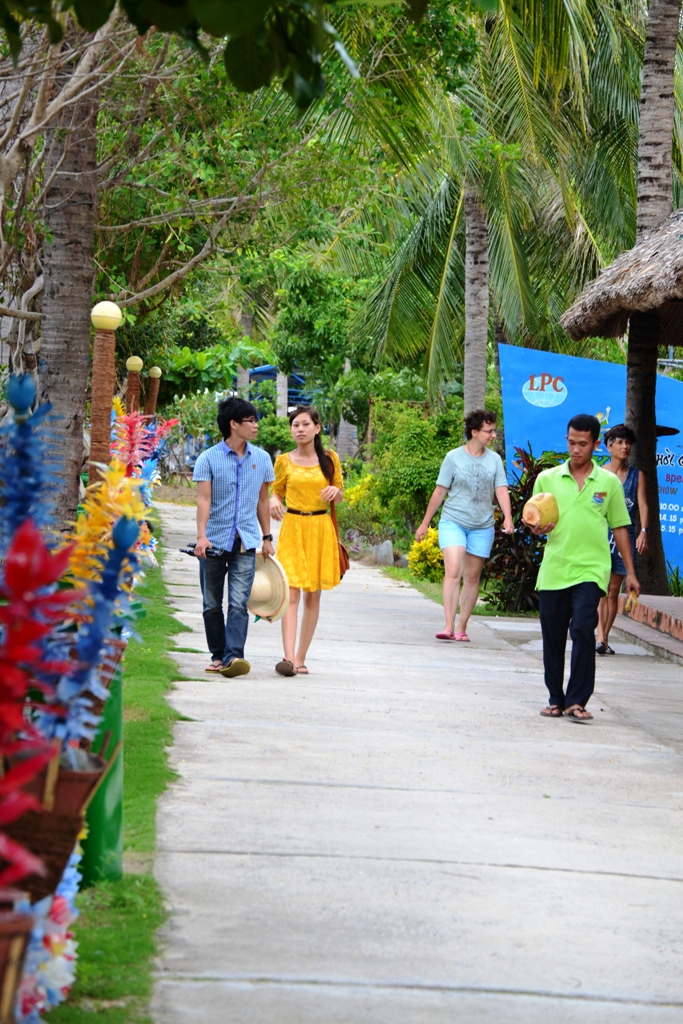 Dịp lễ 8-3: Nhiều chương trình dành cho phái đẹp