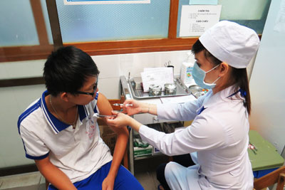 Đổ xô đi tiêm ngừa vắc xin cúm