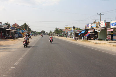 Việc giải phóng mặt bằng mở rộng Quốc lộ 1A (Suối Tân, Cam Lâm): Còn thiếu sót