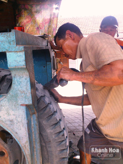 Ẩn họa "công nghệ tái chế"... vỏ lốp ô tô