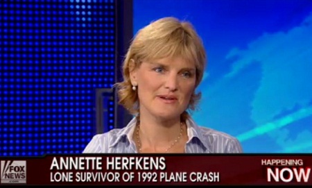 Bà Annette Herfkens trong một lần xuất hiện trên truyền hình Mỹ để chia sẻ về trải nghiệm của người duy nhất sống sót sau tai nạn máy bay.