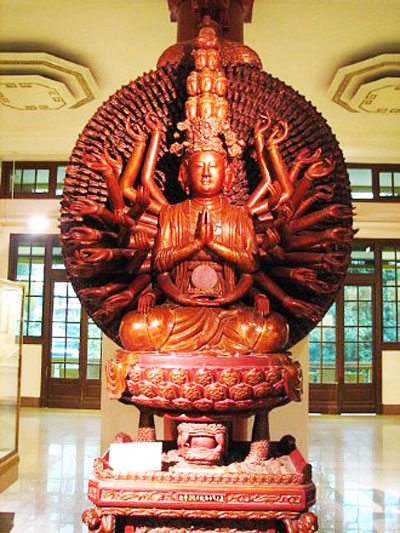 Tượng Avalokitesvara Đại Hữu.