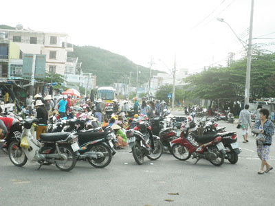 Đường hay bãi đỗ xe?