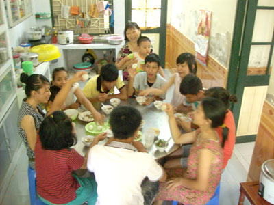 Ấm một mái nhà