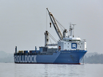 Tàu ngầm Kilo TP. Hồ Chí Minh về đến Vịnh Cam Ranh