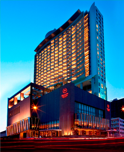 Khách sạn Sheraton Nha Trang hưởng ứng Giờ Trái đất