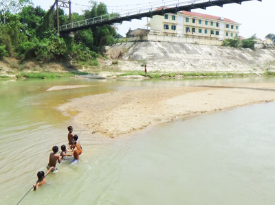 Các trò nghịch nước nguy hiểm