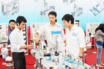 Cung - cầu lao động: Khoảng cách còn lớn