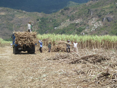 Hồ chứa nước Tà Lua: Người dân mong từng ngày