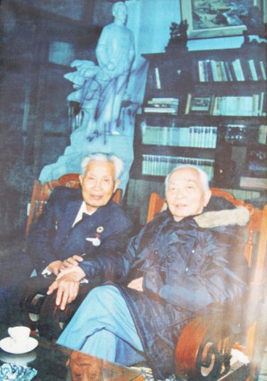 Người ra đi, tấm lòng còn ở lại