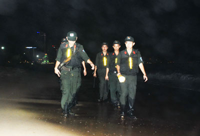 Cảnh sát cơ động tham gia truy bắt tội phạm