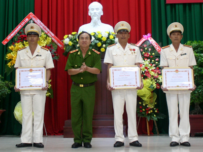 Kỷ niệm 40 năm ngày truyền thống