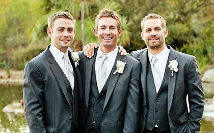 Paul (ngoài cùng bên phải) và 2 người em trai - Caleb và Cody Walker. (Ảnh: G)