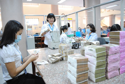 Tín dụng hỗ trợ ngư dân bám biển