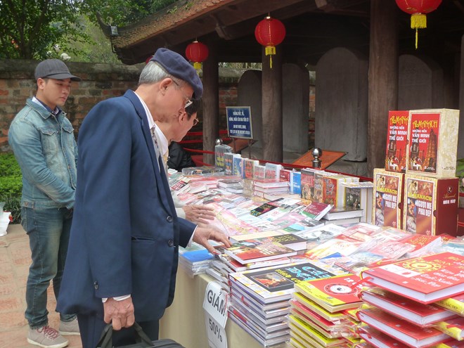 Đề cử trực tuyến cho giải thưởng "Sách hay 2014"