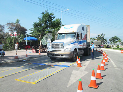 Sau 2 ngày kiểm tra tải trọng xe: Khoảng 50% số xe quá tải