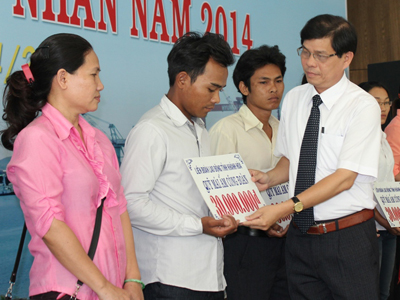 Phát động Tháng Công nhân năm 2014