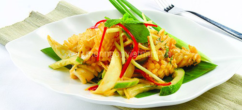 Gỏi mực chiên hấp dẫn