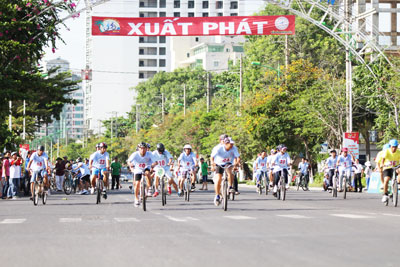 Các vận động viên tranh tài tại giải.