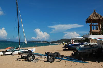 Nha Trang: Bãi biển bị chiếm làm không gian riêng