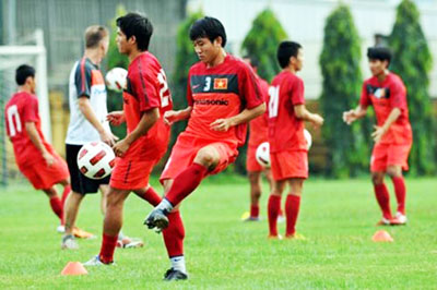 Từ Man United đến... Việt Nam