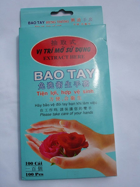 Trên bao bì sản phẩm bao tay nilon hầu như không có khuyến cáo cho người sử dụng (Ảnh minh họa)