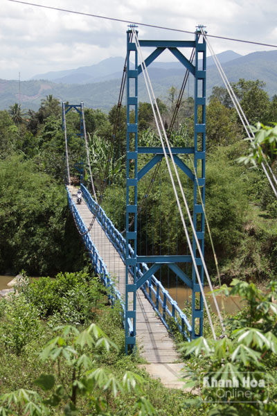 Nguy cơ mất an toàn từ cầu treo
