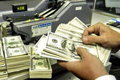 Chuyển tiền dưới 1.000 USD có thể không cần báo cáo