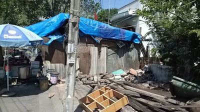 Làm nhà tạm trên vỉa hè
