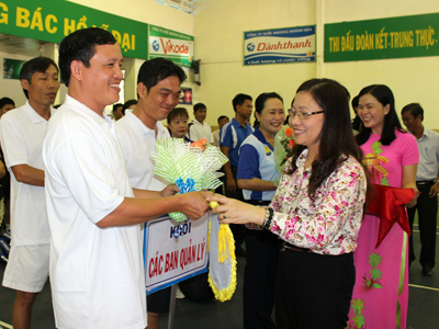 Hơn 100 vận động viên tranh tài