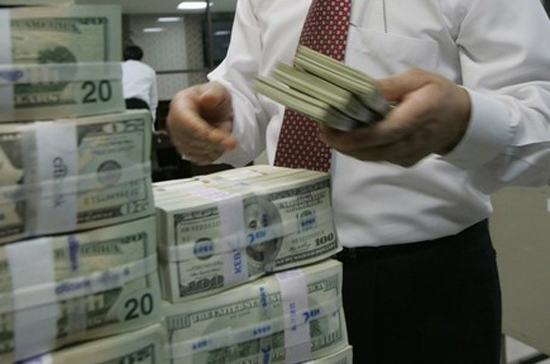 Giá USD tiếp tục tăng mạnh