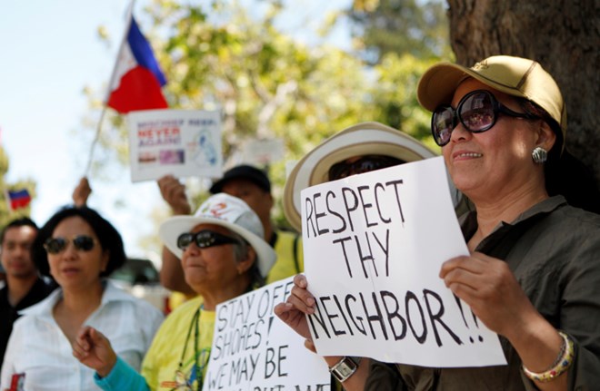 Người Philippines xuống đường trong một cuộc biểu tình phản đối Trung Quốc gây hấn ở Biển Đông (Nguồn: AFP/Getty)