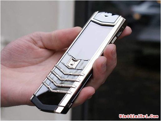 Vertu Signature Touch chạy Android cao cấp xuất hiện
