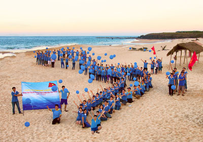 Ủng hộ 1,3 tỷ đồng cho chương trình "Vì biển đảo Tổ quốc"