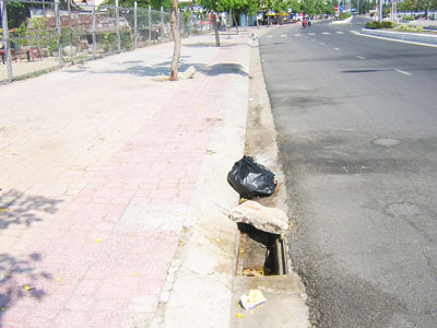 Nhiều nắp hố ga bị mất cắp