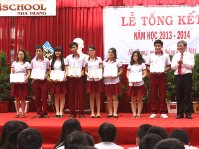 Trường THPT iSchool Nha Trang: Tổng kết năm học 2013-2014