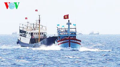 Tàu kiểm ngư Việt Nam đã áp sát giàn khoan với cự ly 2,8 hải lý