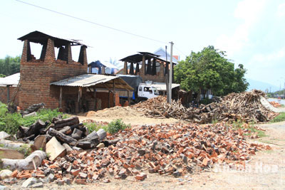 Gian nan xóa bỏ lò gạch thủ công