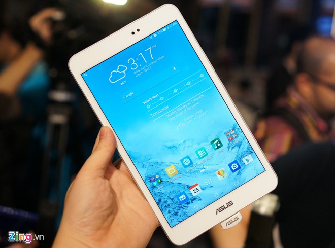 Cận cảnh máy tính bảng 8 inch nhẹ nhất thế giới