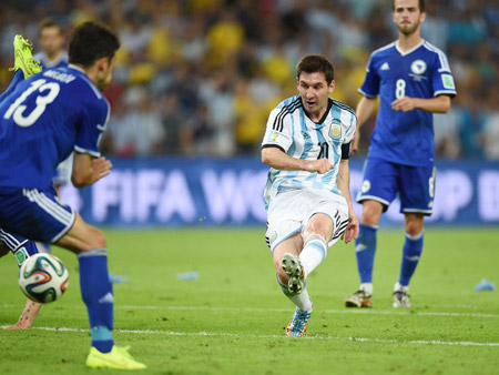 Muốn là vua, phải bước lên ngôi!