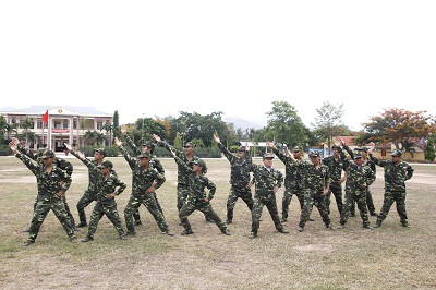 Học các thế võ