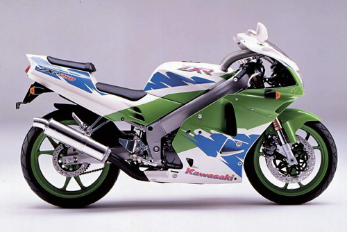 Kawasaki Ninja 250 động cơ 4 xi-lanh sắp xuất hiện?