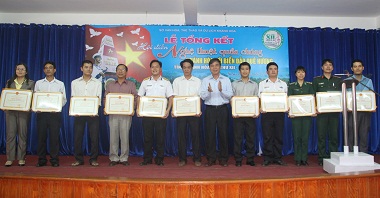 11 units win A prizes at Khanh Hoa provincial public arts festival