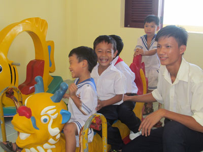 Ngôi trường mới trên đảo Sinh Tồn