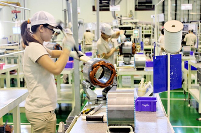 Sản lượng và đơn hàng ngành sản xuất tiếp tục tăng