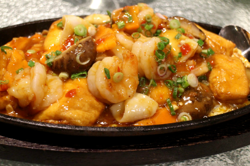 Đậu hũ chiên giòn xốt hải sản