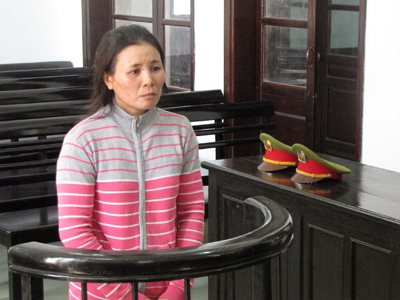 Dọn nhà thuê, "dọn" luôn nữ trang của chủ nhà