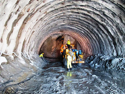 Dự án Hầm Đèo Cả: Sớm tháo gỡ vướng mắc về giải phóng mặt bằng